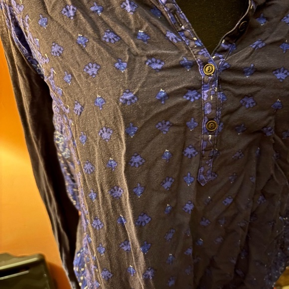 Lucky Brand Navy and Black Shirt - Picture 2 of 4